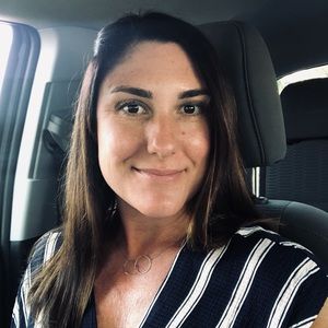 Meet your Posher, Jennifer